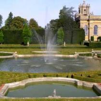 A tours Tour of Oxford Botanica